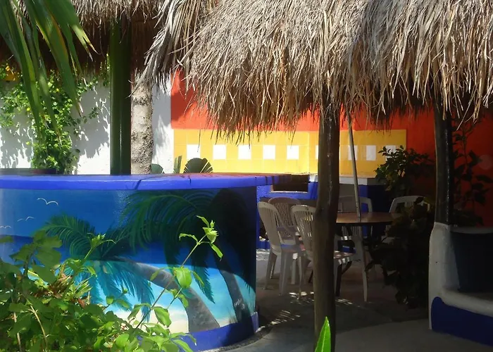El Acuario 3*