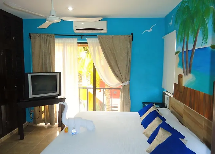 El Acuario 3*