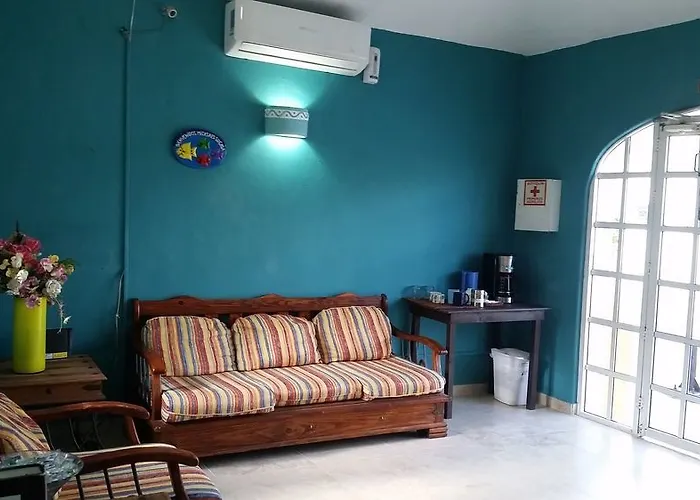 El Acuario 3*
