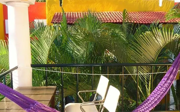 El Acuario 3*